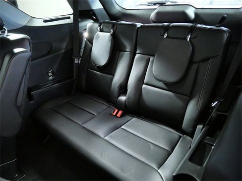 Certified 2023 Ford Explorer XLT w/ Equipment Group 202A image 15