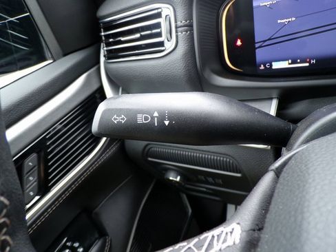 New 2025 Jeep Wagoneer Series III w/ Quick Order Package 25C Super image 23