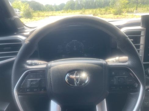Used 2023 Toyota Tundra Platinum AWD/4WD image 6
