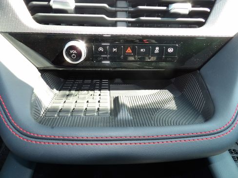 New 2025 Ford Explorer ST image 43