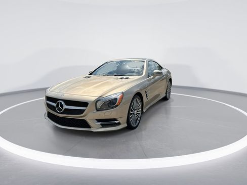 Used 2013 Mercedes-Benz SL 550 image 4