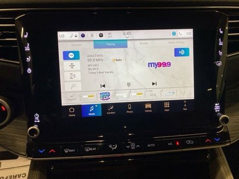 Used 2024 Jeep Wagoneer Series II image 21