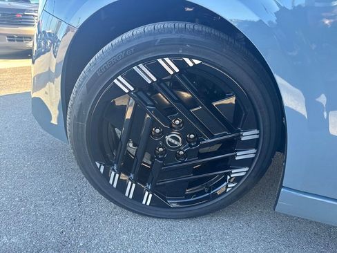 New 2026 Nissan Sentra SR w/ SR Premium Package FWD image 28