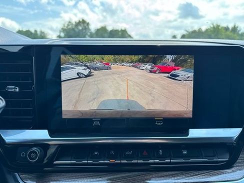 Used 2023 Chevrolet Silverado 1500 LT w/ Protection Package AWD/4WD image 21