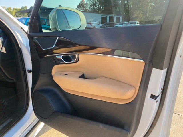 Used 2019 Volvo XC90 T6 Momentum w/ Advanced Package AWD/4WD image 17