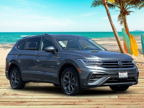 Used 2022 Volkswagen Tiguan SE image 8