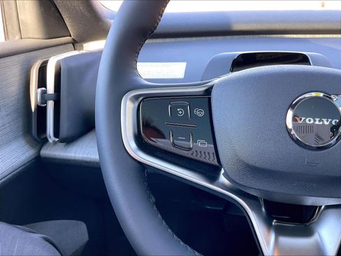 New 2026 Volvo EX30 Ultra w/ Climate Package image 17