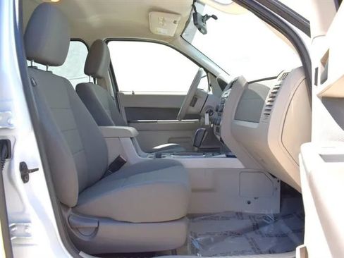 Used 2009 Ford Escape 2WD Hybrid image 25