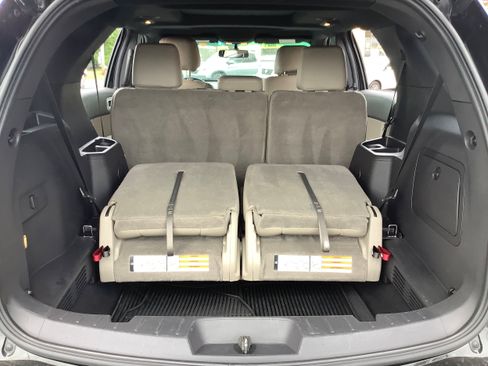 Used 2015 Ford Explorer XLT w/ Equipment Group 202A AWD/4WD image 16