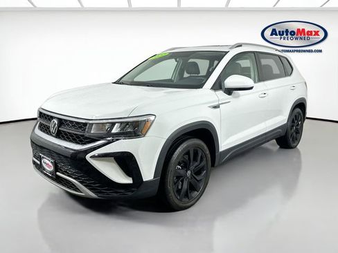 Used 2022 Volkswagen Taos SE image 7