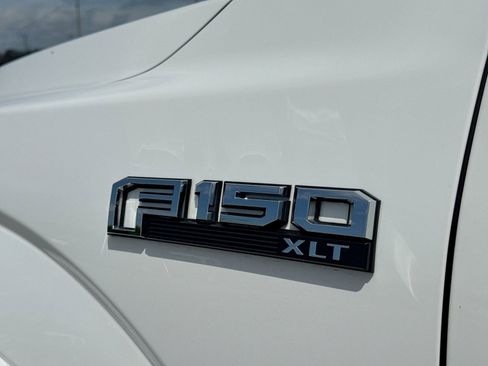 Used 2018 Ford F150 XLT w/ Equipment Group 302A Luxury AWD/4WD image 15
