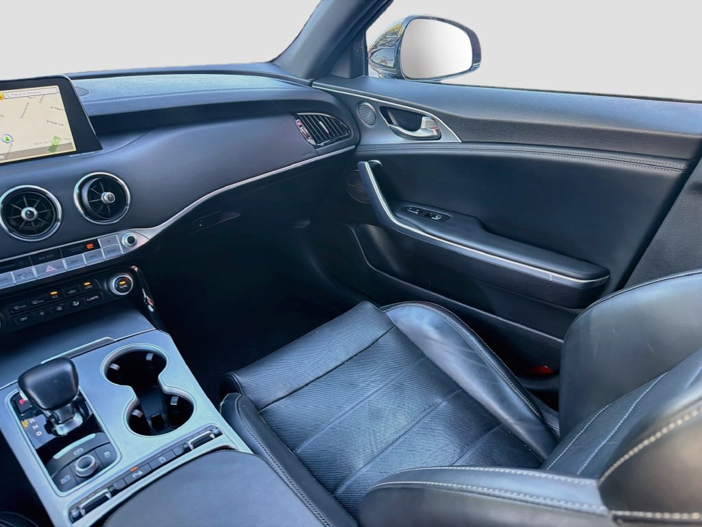 Used 2018 Kia Stinger GT2 RWD image 24