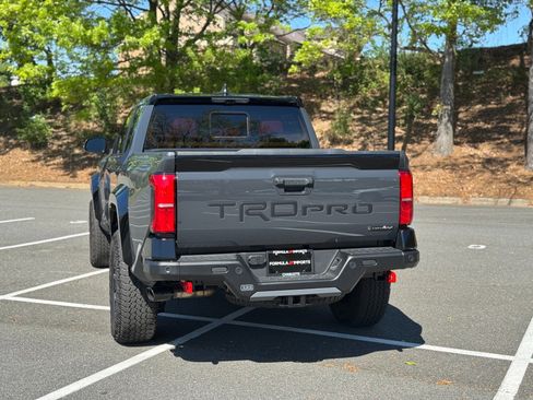Used 2025 Toyota Tacoma TRD Pro image 9