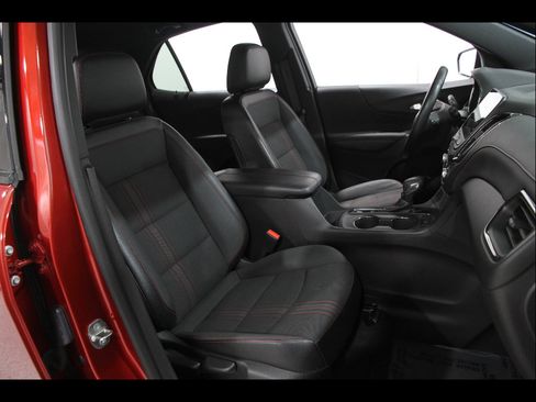 Certified 2023 Chevrolet Equinox RS FWD image 18