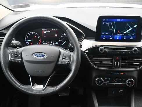 Used 2020 Ford Escape SEL image 10