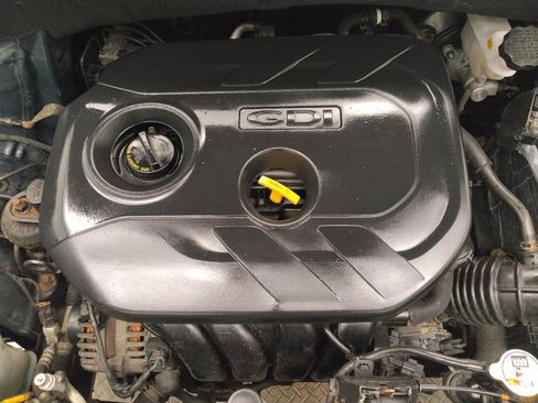 Used 2017 Kia Soul + FWD image 30