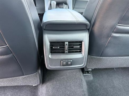 Used 2019 Toyota Avalon XLE w/ Moonroof Package FWD image 39