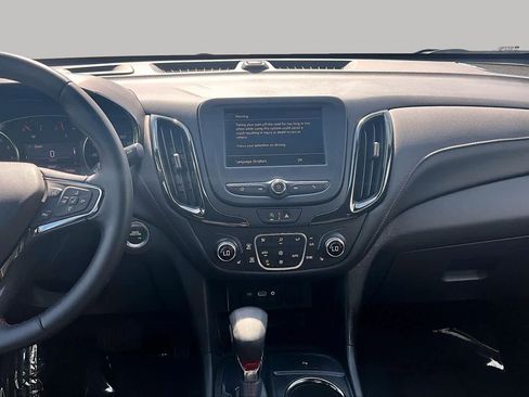 Used 2023 Chevrolet Equinox RS FWD image 6