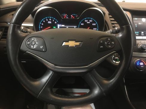 Used 2019 Chevrolet Impala LT w/ LT Convenience Package FWD image 12