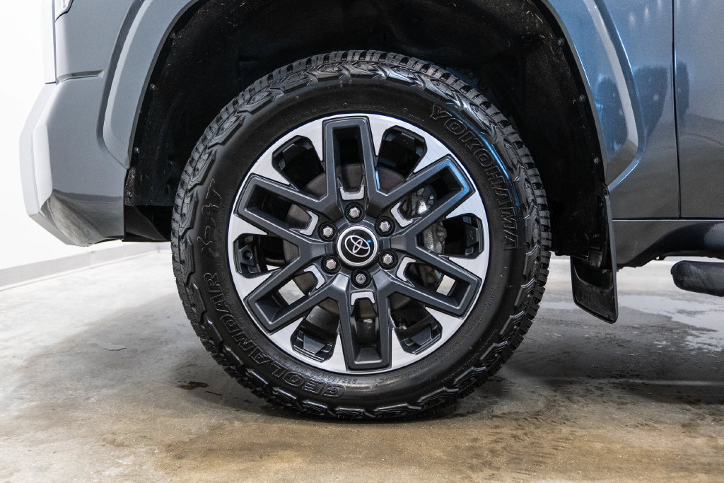 Certified 2024 Toyota Tundra Limited AWD/4WD image 11