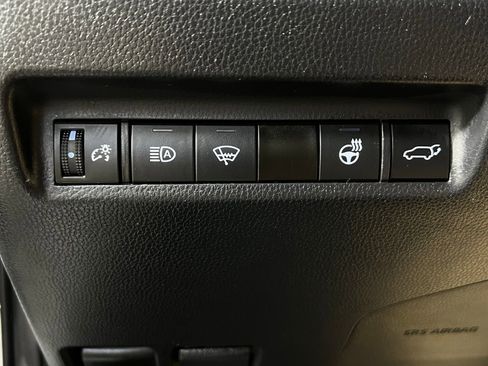 Certified 2022 Toyota RAV4 XLE w/ Convenience Package image 22