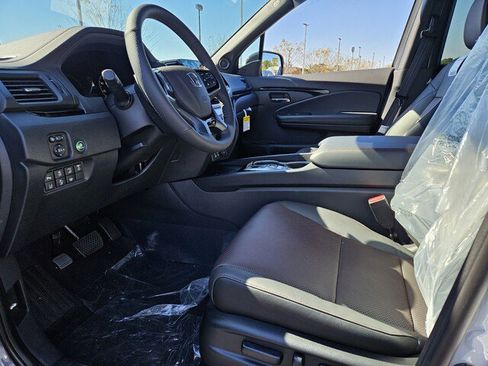 New 2026 Honda Ridgeline Black Edition image 7