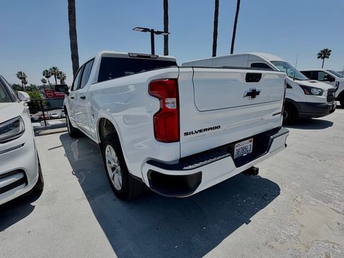 Used 2022 Chevrolet Silverado 1500 Custom w/ LPO, Dark Essentials Package RWD image 3