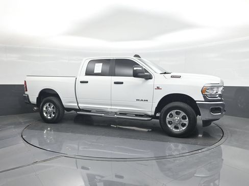 Used 2024 RAM 2500 Big Horn AWD/4WD image 11