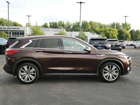 Used 2021 INFINITI QX50 Sensory image 6