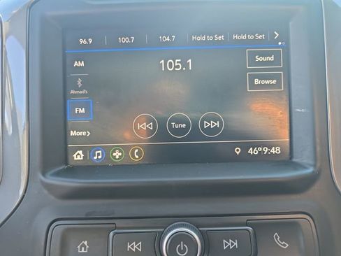 Used 2020 Chevrolet Silverado 1500 Custom w/ Custom Value Package image 7