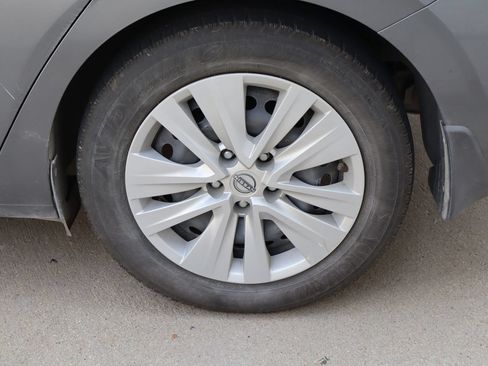 Used 2024 Nissan Sentra S FWD image 24
