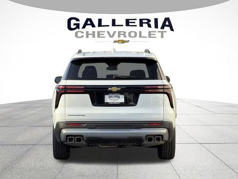 New 2026 Chevrolet Traverse LT FWD image 6