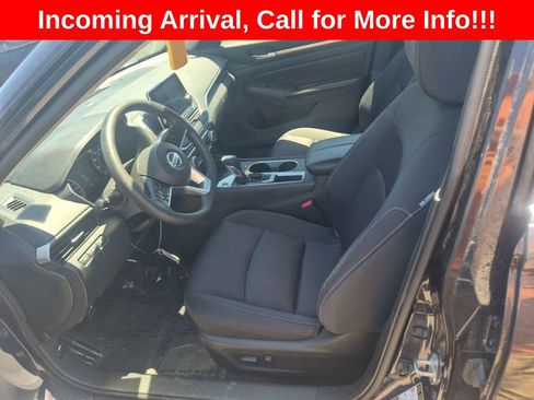 Used 2022 Nissan Altima 2.5 SV FWD image 9