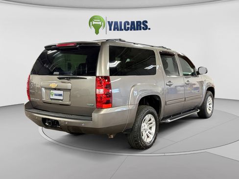 Used 2011 Chevrolet Suburban LT w/ Suspension Package, Off-Road AWD/4WD image 5