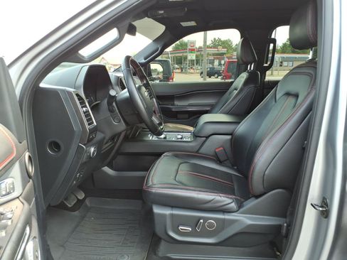 Used 2021 Ford Expedition Max Limited AWD/4WD image 13