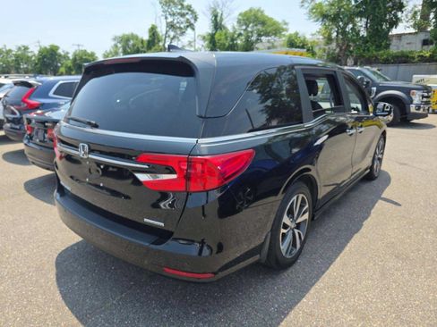 Used 2024 Honda Odyssey Touring image 3