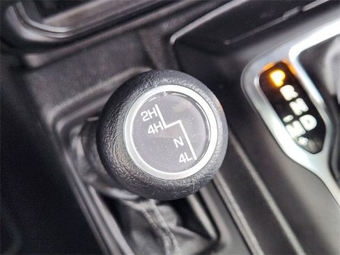 Used 2024 Jeep Wrangler Sport S image 17