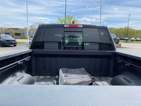 Used 2022 RAM 1500 Big Horn AWD/4WD image 6