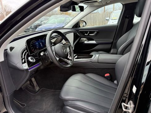 Used 2025 Mercedes-Benz E 450 4MATIC Sedan image 7