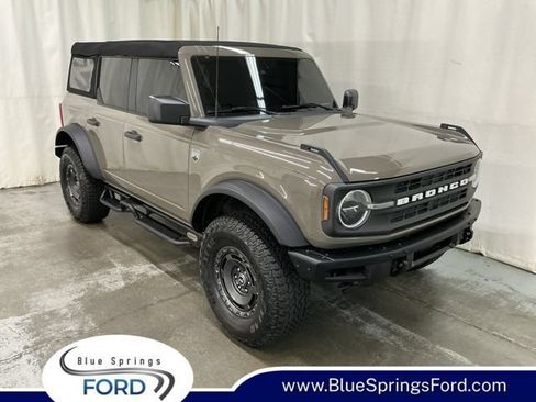 Used 2025 Ford Bronco Big Bend w/ Black Diamond Package AWD/4WD image 1