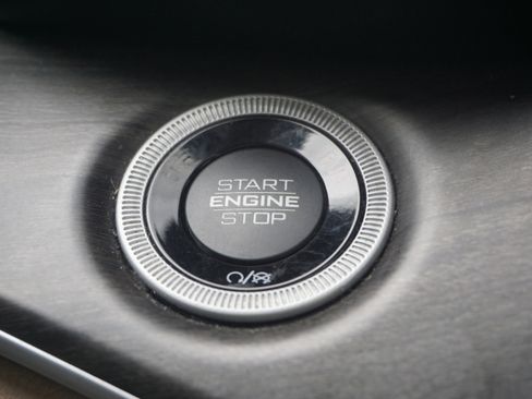 Used 2023 Jeep Grand Cherokee 4WD 4xe image 34