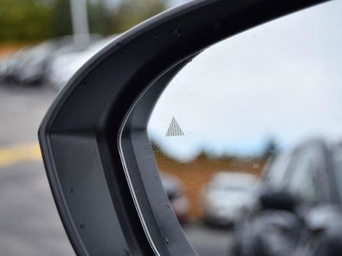 New 2026 Nissan Rogue SV image 10