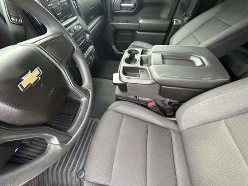 Used 2022 Chevrolet Silverado 1500 Custom image 10