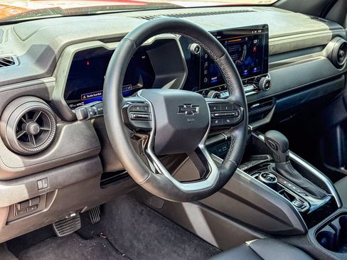 Used 2026 Chevrolet Colorado Trail Boss AWD/4WD image 8