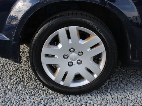 Used 2013 Dodge Avenger SE image 7