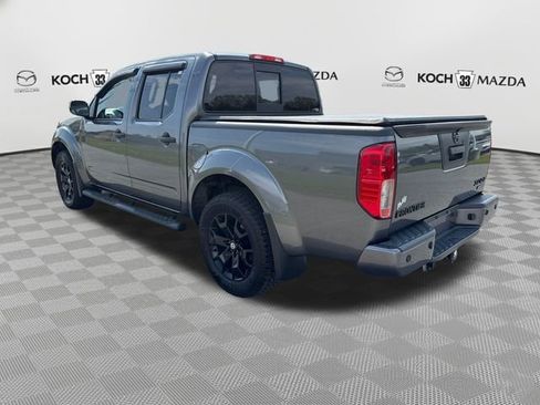 Used 2020 Nissan Frontier SV w/ Midnight Edition Floor Mats AWD/4WD image 5