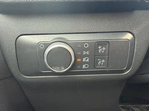 Used 2021 Ford Escape SE FWD image 14