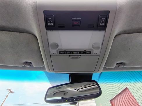 Used 2015 Lexus LS 460 L image 39