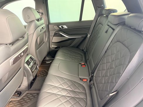 New 2026 BMW X5 xDrive40i w/ M Sport Package AWD/4WD image 24