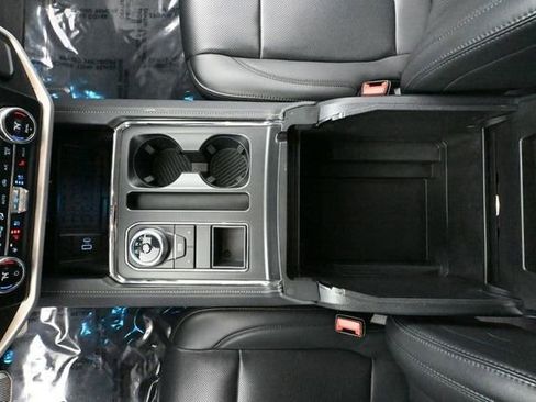 Used 2024 Ford Expedition Max XLT image 36